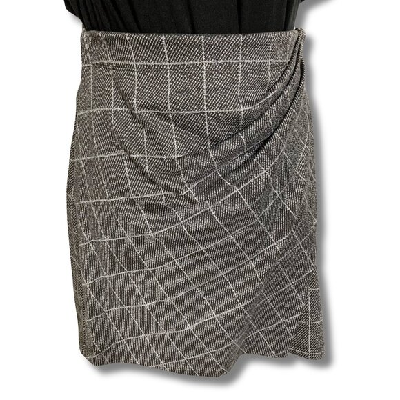 MAX STUDIO Black grey plaid faux wrap mini skirt ~ Stretchy SMALL slip-on skirt - Picture 1 of 11